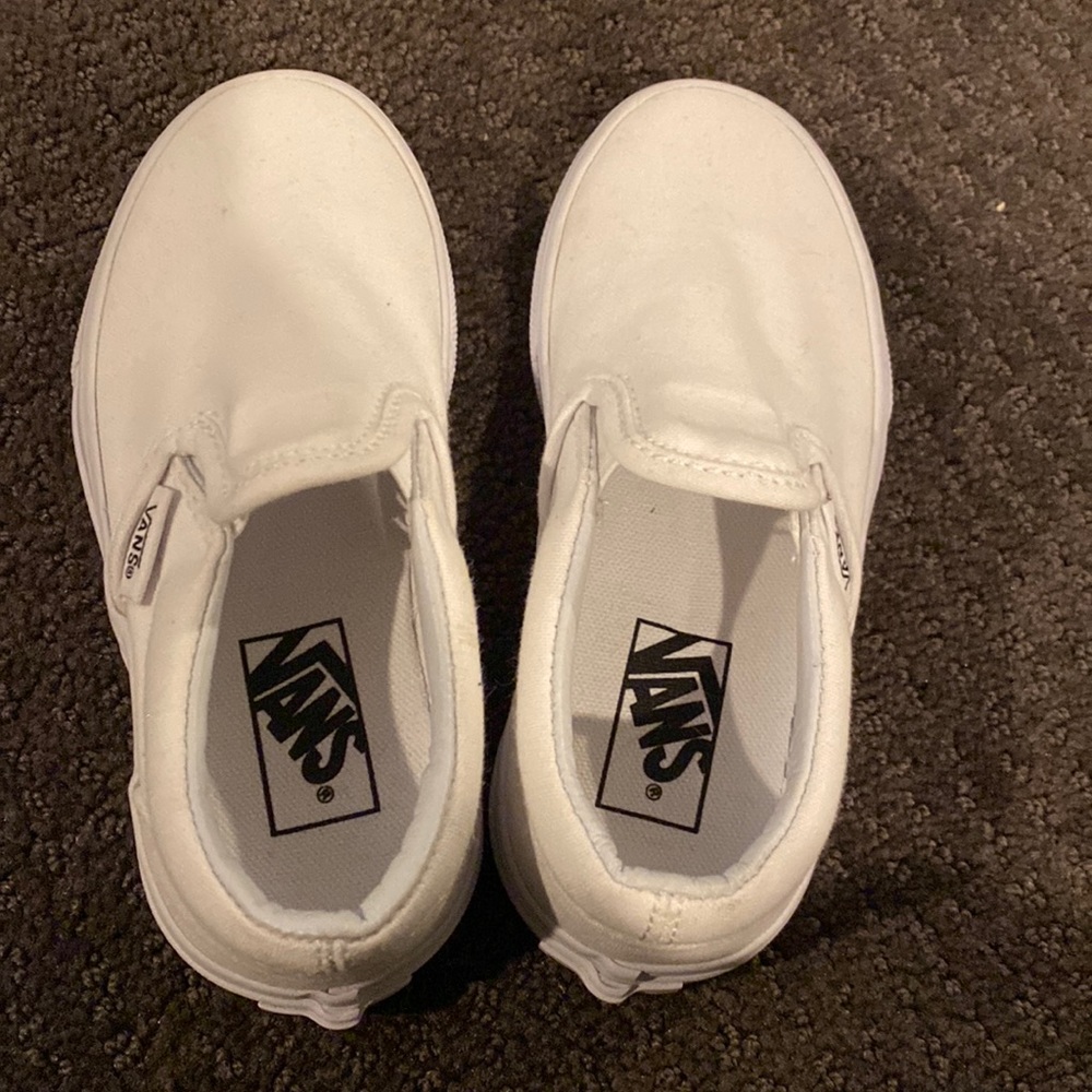 Children's White Vans slip ons kids sz11